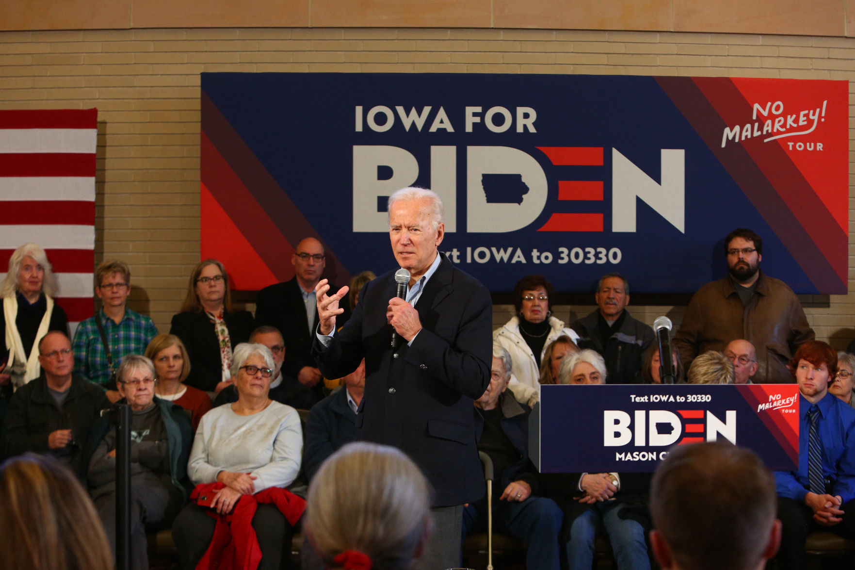 Joe Biden visits Mason City 12-03-19 (22).jpg